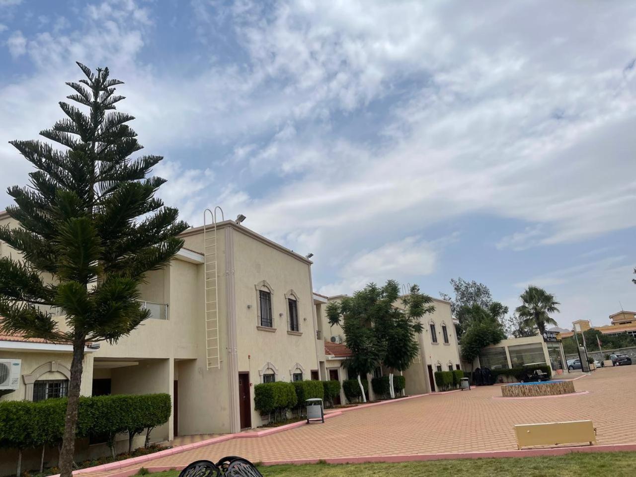 Al Muhaidb Al Hada Resort Bagian luar foto
